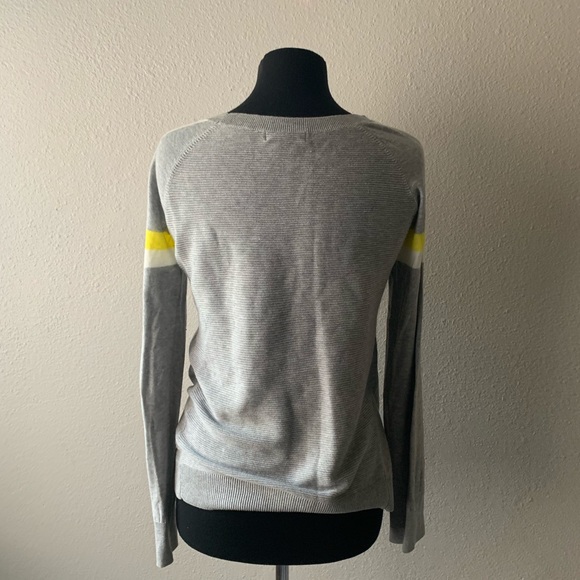 Trove Crewneck color block Sweater. Size M. - Picture 6 of 8